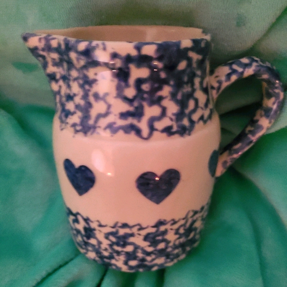 Henn Workshops Heart Creamer